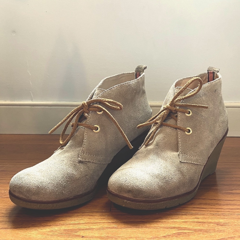 SPERRY Top Sider Harlow Suede Wedge Ankle Bootie